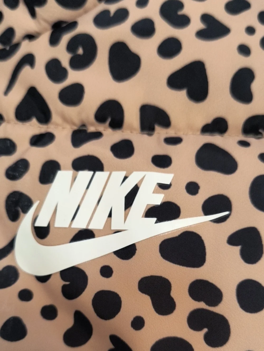 Nike Girls Heart Leopard Print Puffer Vest Sz M